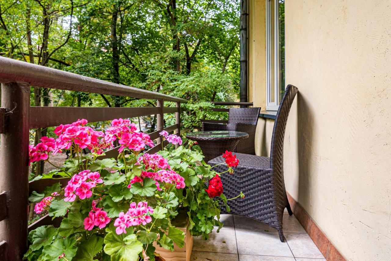 Angel House Vilnius, 8 Apartment ภายนอก รูปภาพ
