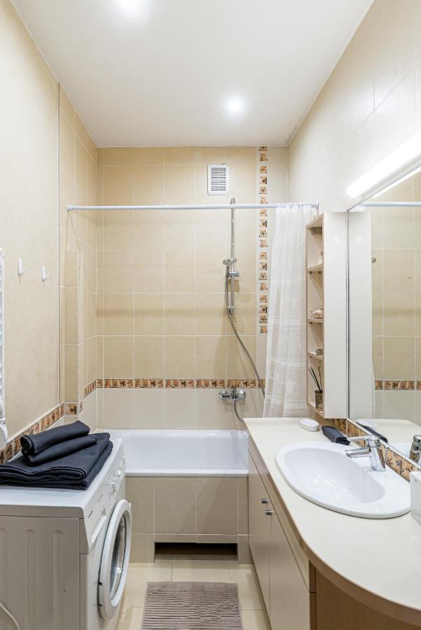 Angel House Vilnius, 8 Apartment ภายนอก รูปภาพ