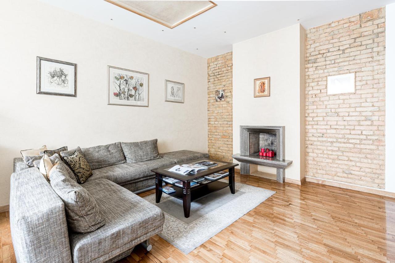 Angel House Vilnius, 8 Apartment ภายนอก รูปภาพ